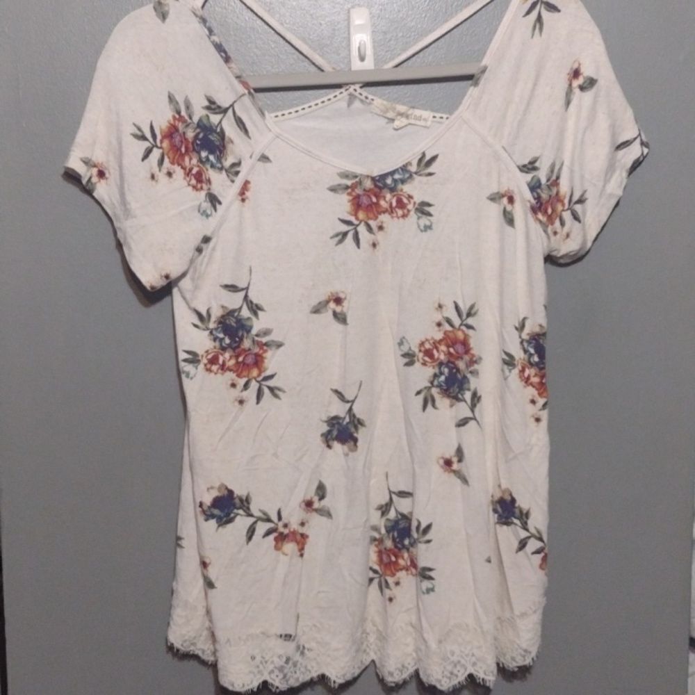 Rewind Blouse Open Back Short Sleeve Floral Lace Crewneck Pull over Top size med